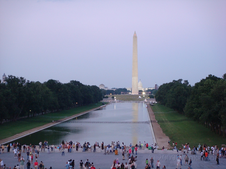 Washington DC [2009 July 03] 251.JPG - Scenes from The Lincoln Memorial
